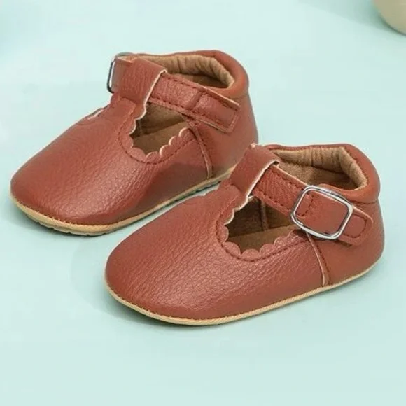 Baby girl / toddler girls Scallop Trim classic Mary Jane Flats - Picture 5 of 10